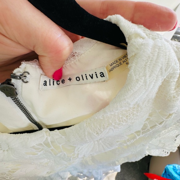 Alice + Olivia Karen Lace Mini Dress size 8 - Picture 11 of 11